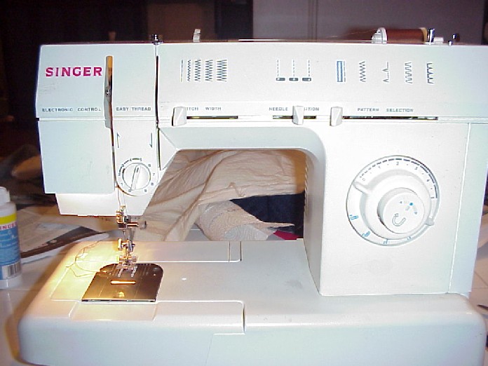 Inserting/ Adding top thread to Singer 5825C sewing machine 