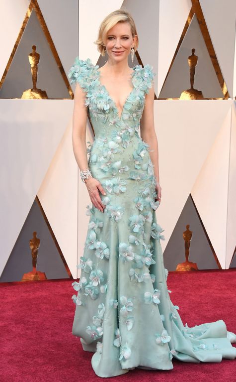 Cate Blanchett 2016 Oscars red carpet 