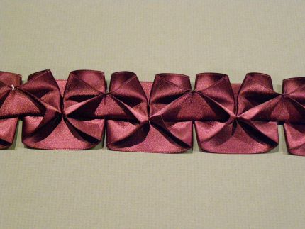 The Box Pleat Experiments, Part One: Single and Double Garland