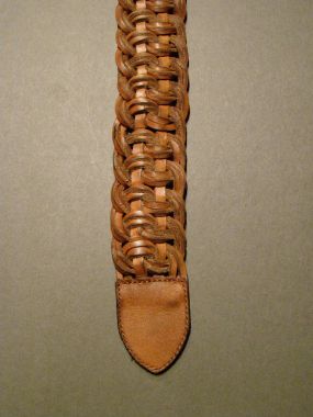 Braided belt in light brown leather