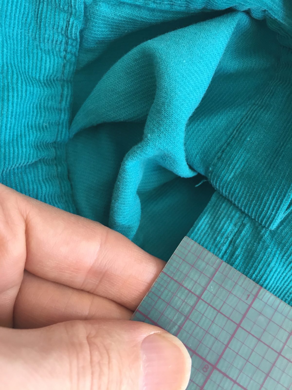 How to Sew a Professional Sleeve Placket Threads