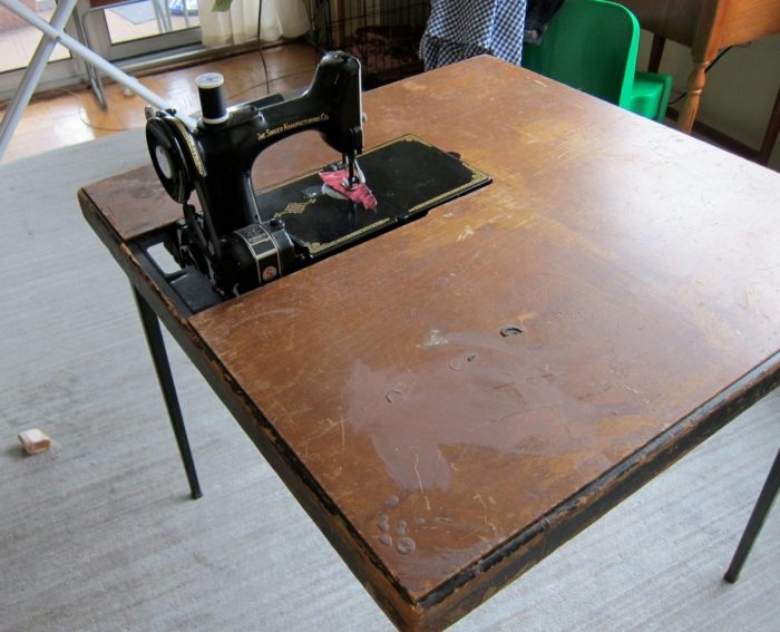 Folding Featherweight table