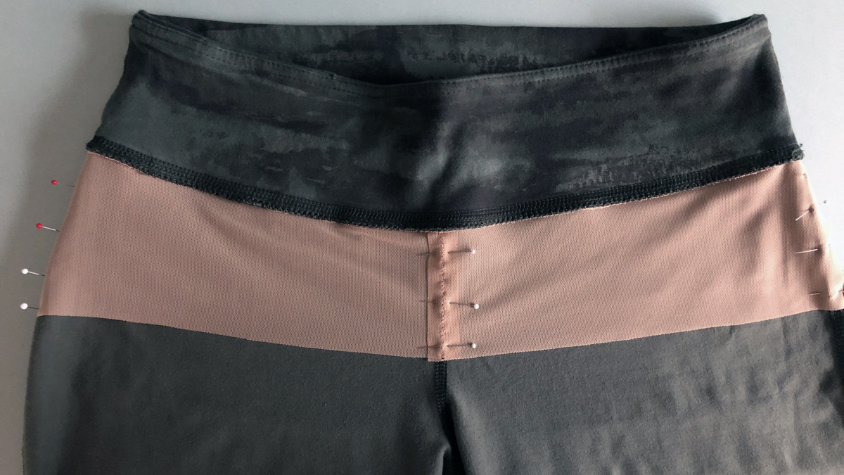 Incorporate a Slimming Panel Into Your Pants or Skirt - Threads