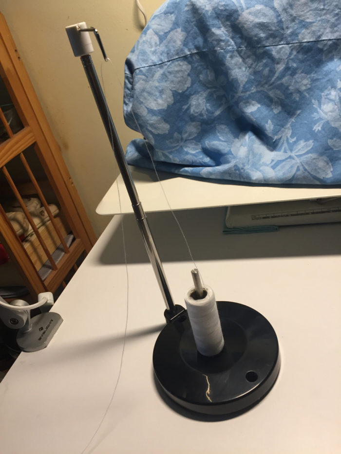 Thread stand on tabletop