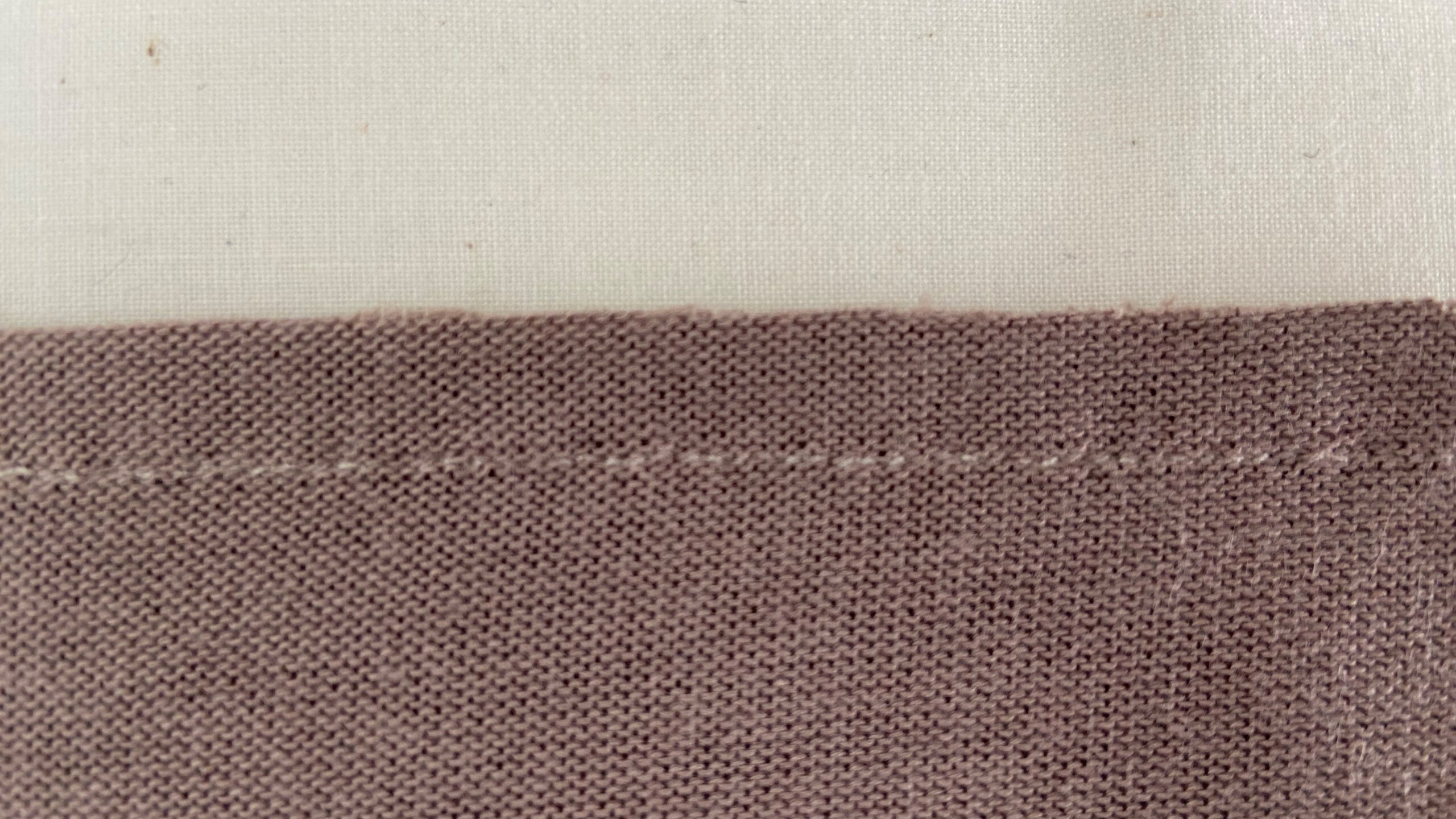 Narrow zigzag stitched seam on knit fabric