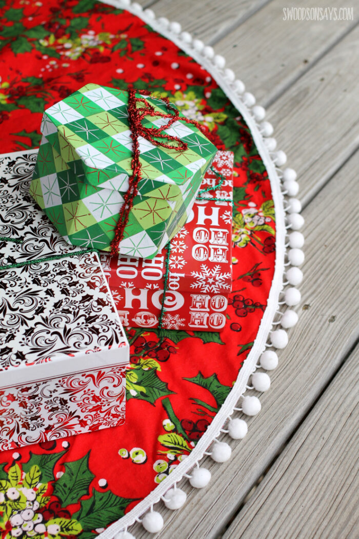 Simple Tree Skirt