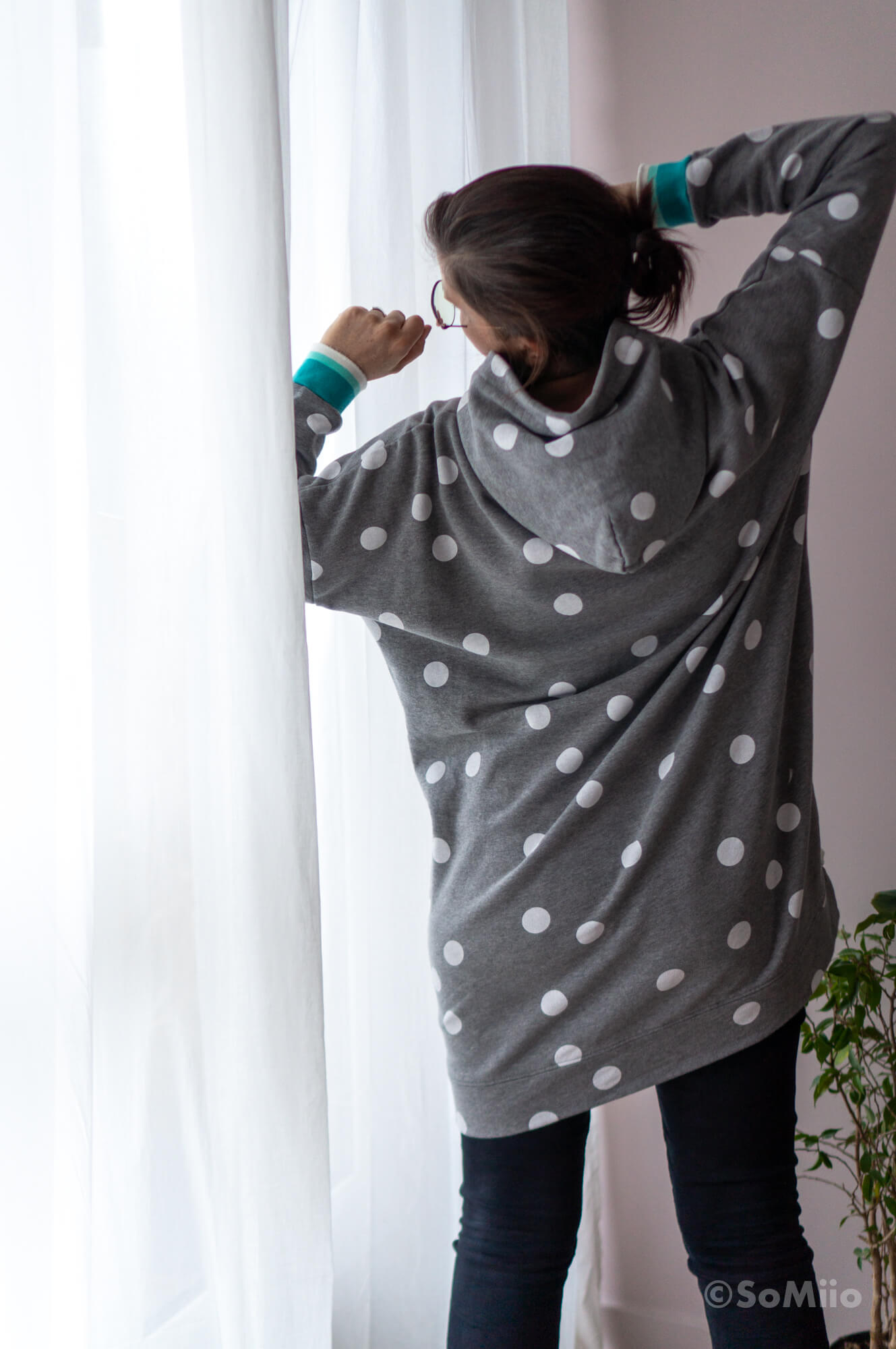 @so.miio in Sunday Everyday Sweater with polka dots