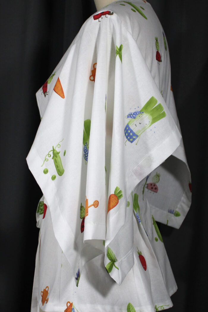 Handkerchief hem sleeve, side view