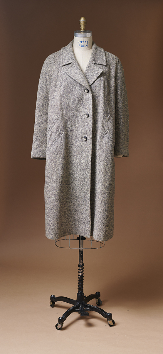 Vintage Coat Refresh: Functional Welt Pockets and a New Lining - Threads