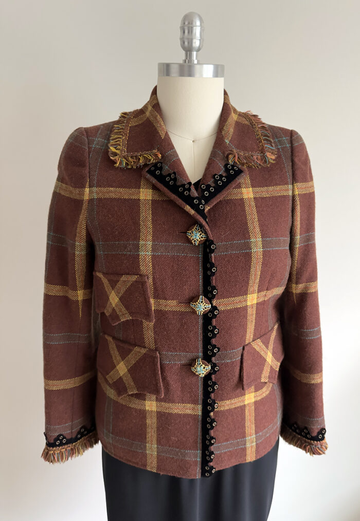 Christian Lacroix - 明日までChristian Lacroix  jacket Construction and Finishing Details on a Christian Lacroix Jacket