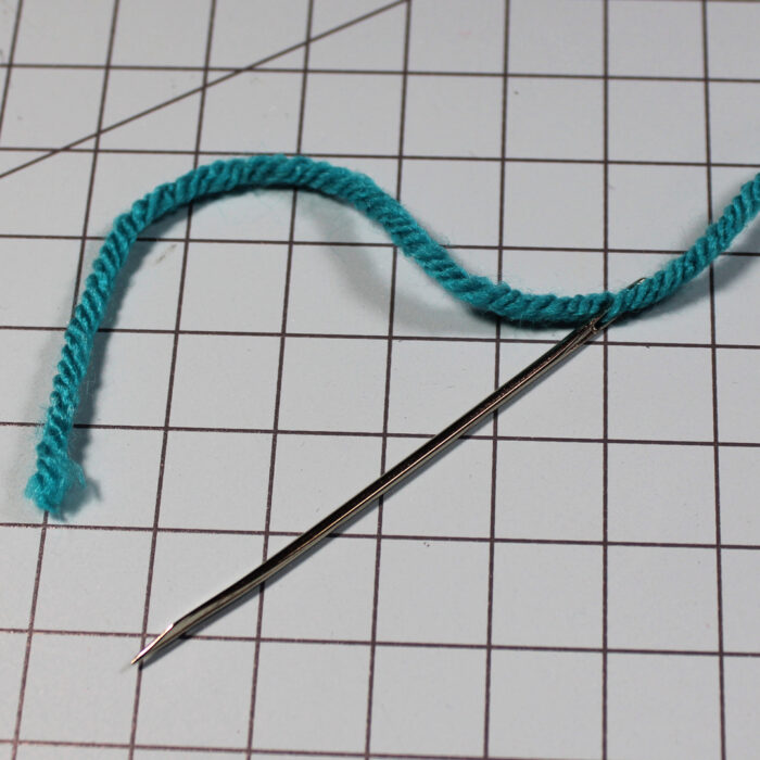 DARNING NEEDLE WITH LATCH HOOK EYE – SIL THREAD INC.