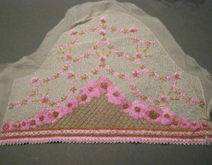 An Exquisite Beaded Embroidery Sleeve - Threads