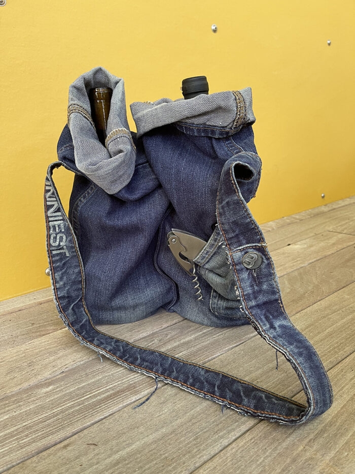 Wine bag from jeans